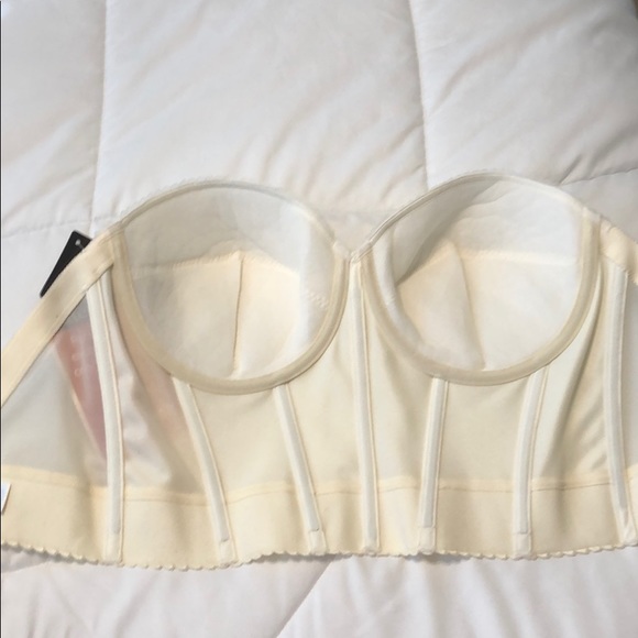 Corset - Picture 4 of 6